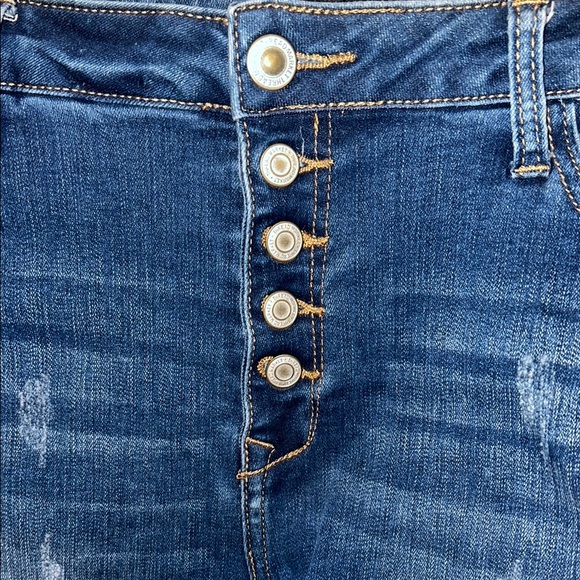 Thread Market Button Fly Distressed Denim Shorts - Picture 5 of 6